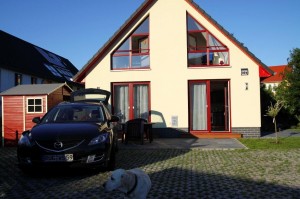 Kinder- u. hundefeundliches Ferienhaus in Binz, hell u. modern, mit Garten