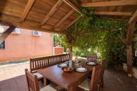 Bild 11: Ferienhaus Sabina mit zwei Ferienwohnungen und Pool