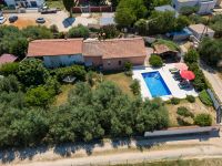 Bild 44: Ferienhaus Sabina mit zwei Ferienwohnungen und Pool